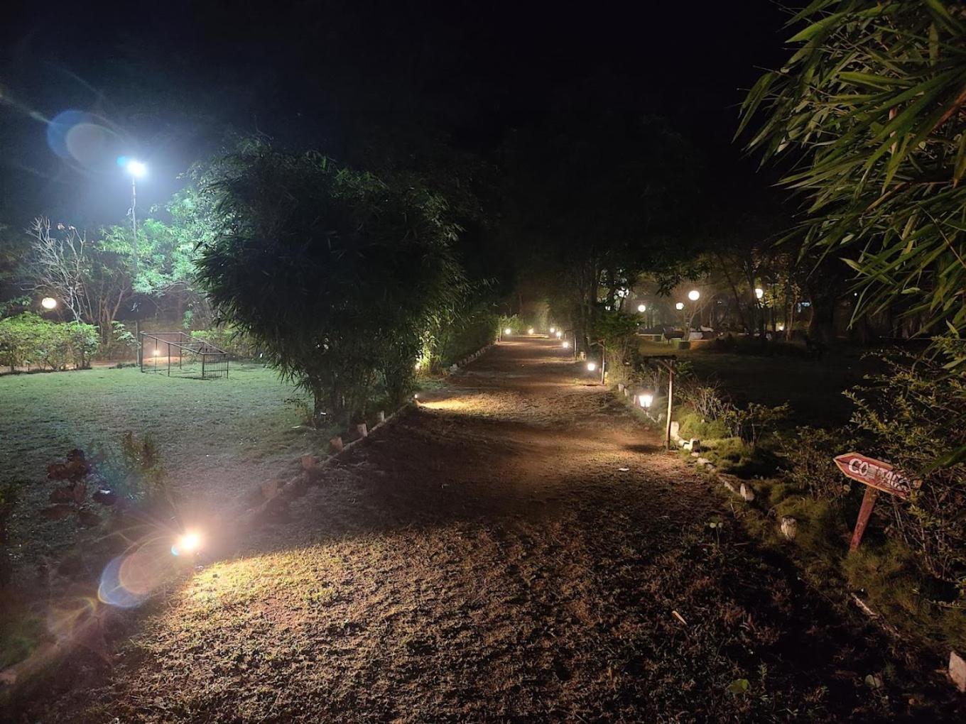 Pench Tiger Trails Resort Khawāsa Eksteriør bilde